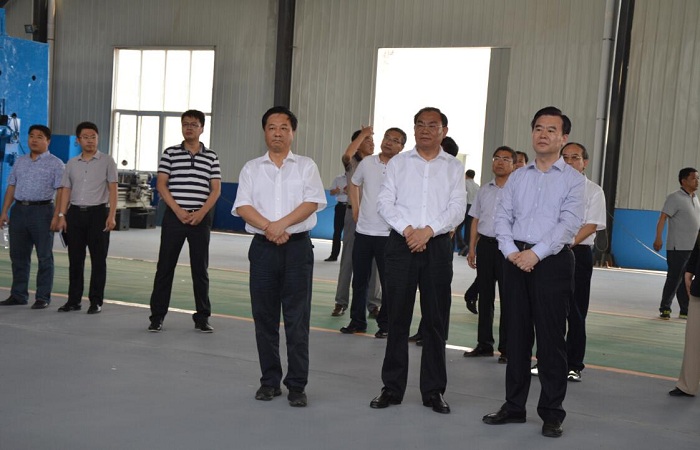 地方领导莅临华虹指导工作